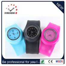 Горячая мода цифровые Кварцевые силиконовые Браслет пощечину часы (ДК-096)